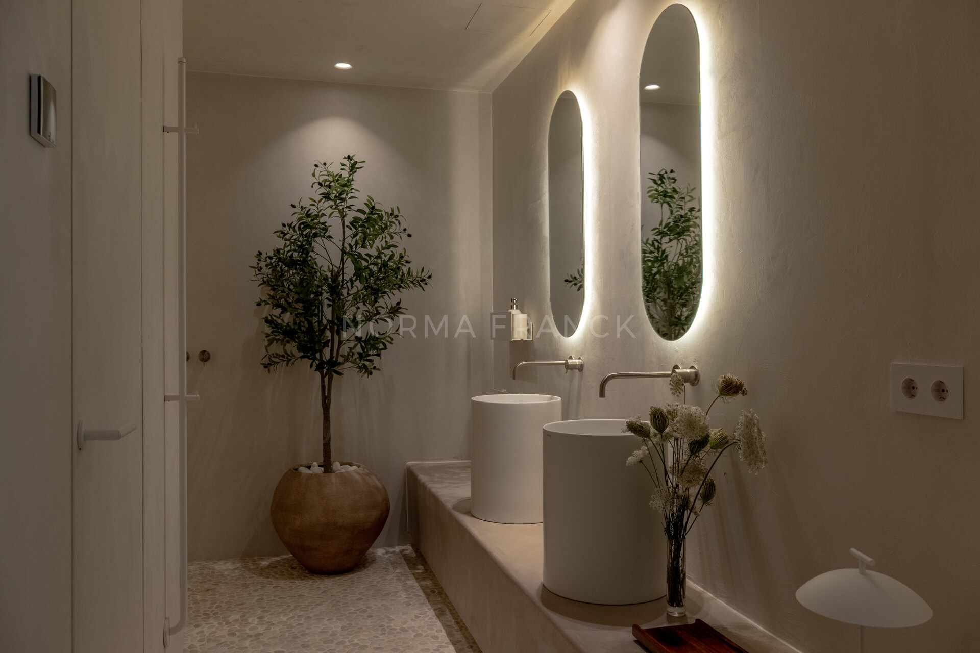 Oia Penthouse - Duplex penthouse with private pool, sea views, and prime Golden Mile location