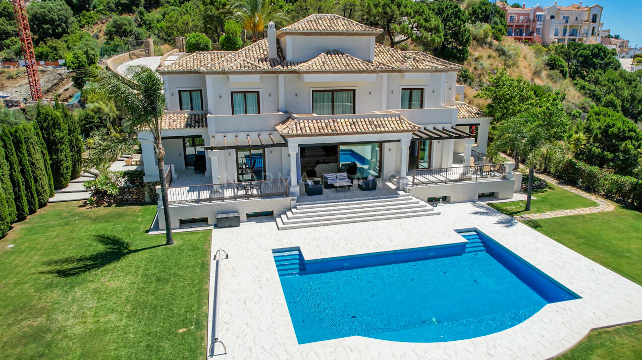 Casa de Flores - Tranquil Elegance in Monte Mayor Country Club, Benahavís