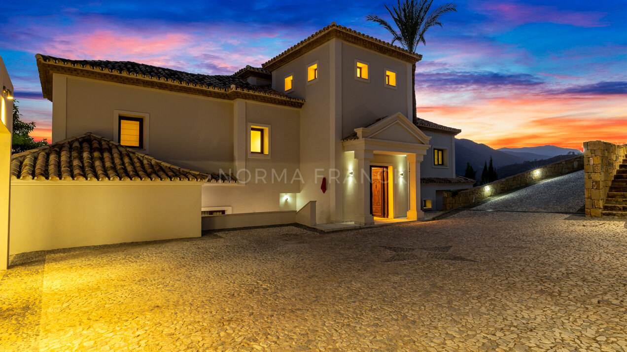 Casa de Flores - Tranquil Elegance in Monte Mayor Country Club, Benahavís