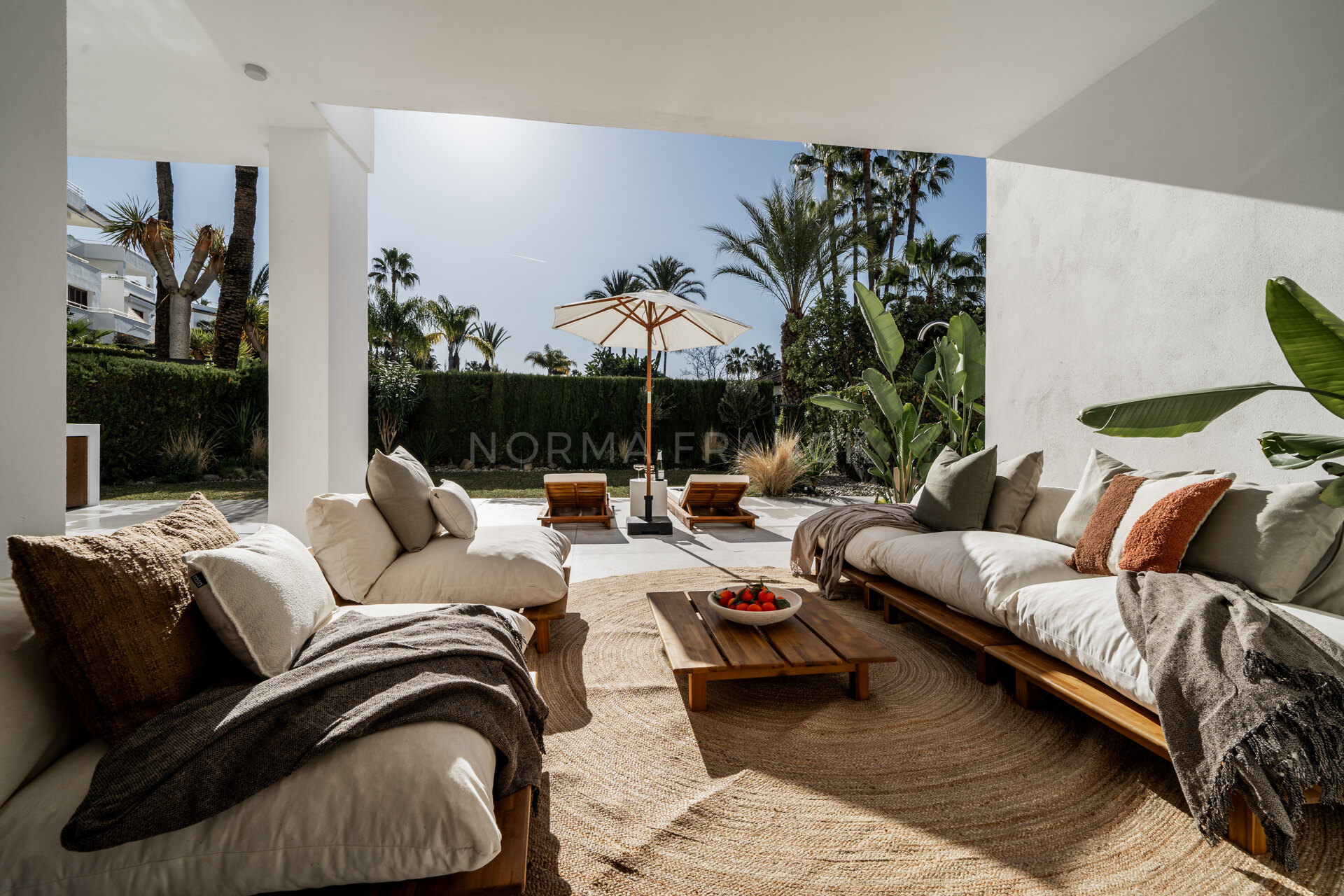 Casa Ima - Stunning Scandinavian-style townhouse located Nueva Andalucia