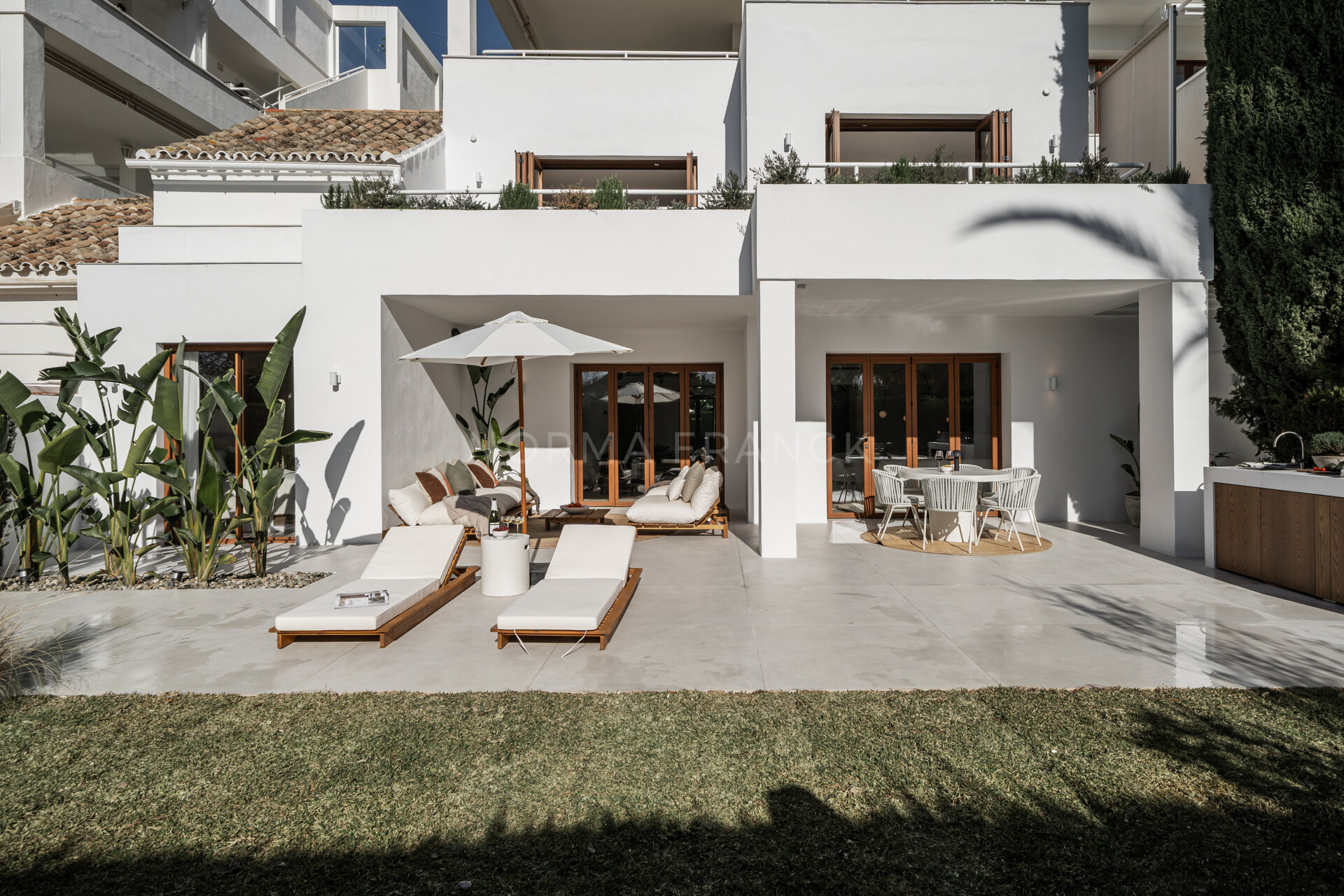 Casa Ima - Stunning Scandinavian-style townhouse located Nueva Andalucia