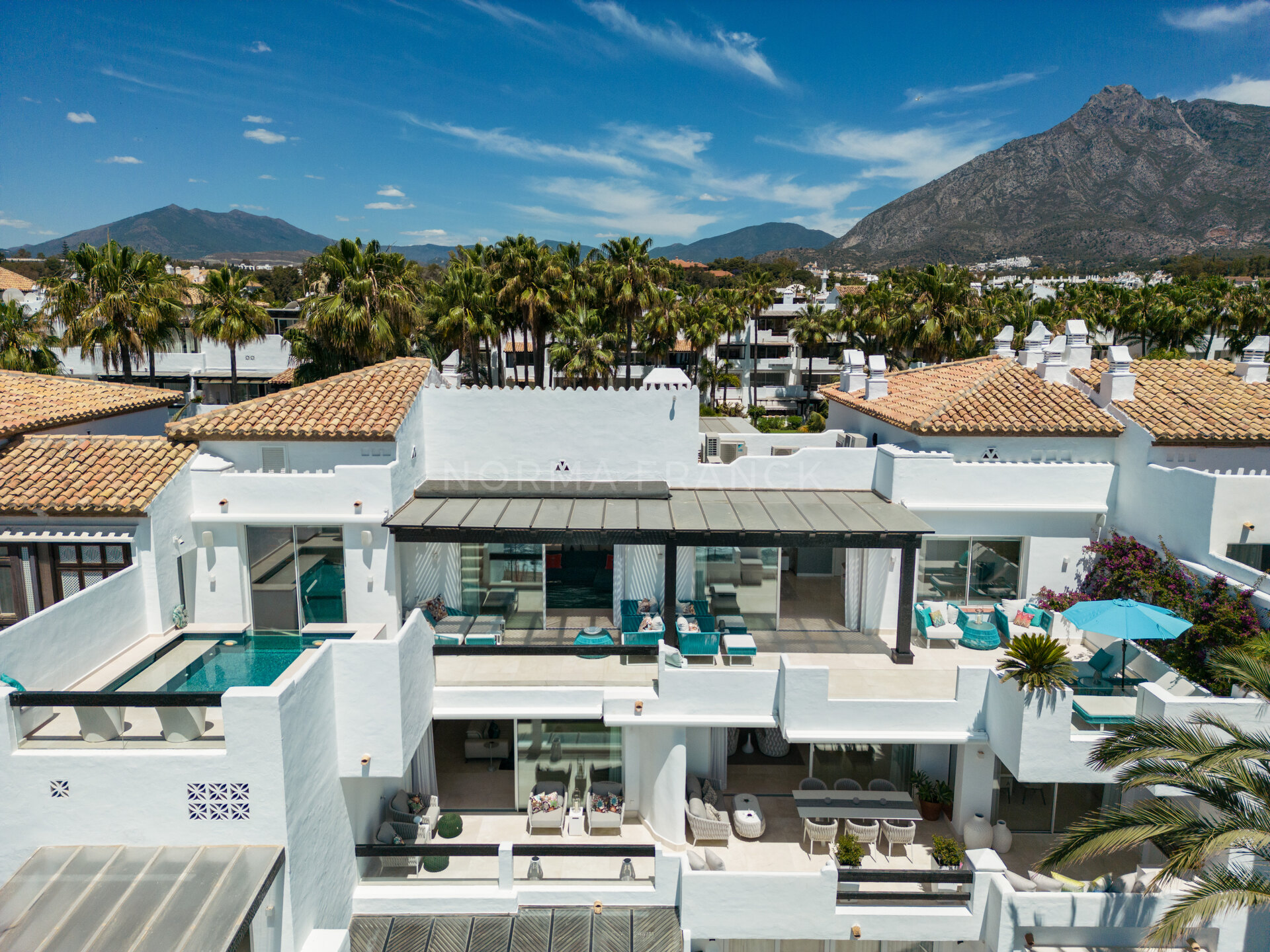 Mimosa 21 - Frontline in Marbella’s Puente Romano resort, with unobstructed views towards the Mediterranean Sea