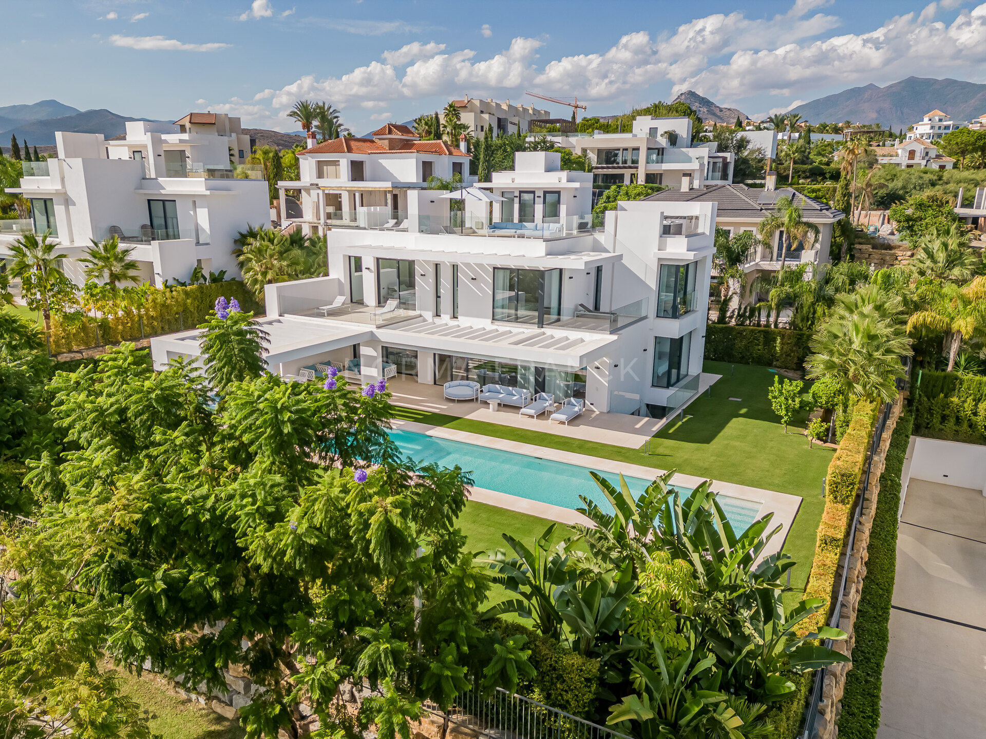 Villa Falmingo 26 - Contemporary villa is located in the luxury gated community of Los Flamingos