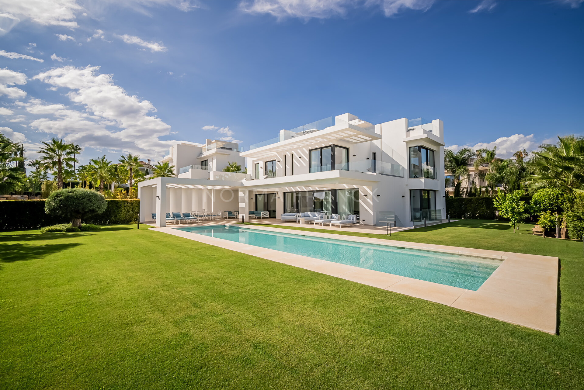 Villa Falmingo 26 - Contemporary villa is located in the luxury gated community of Los Flamingos