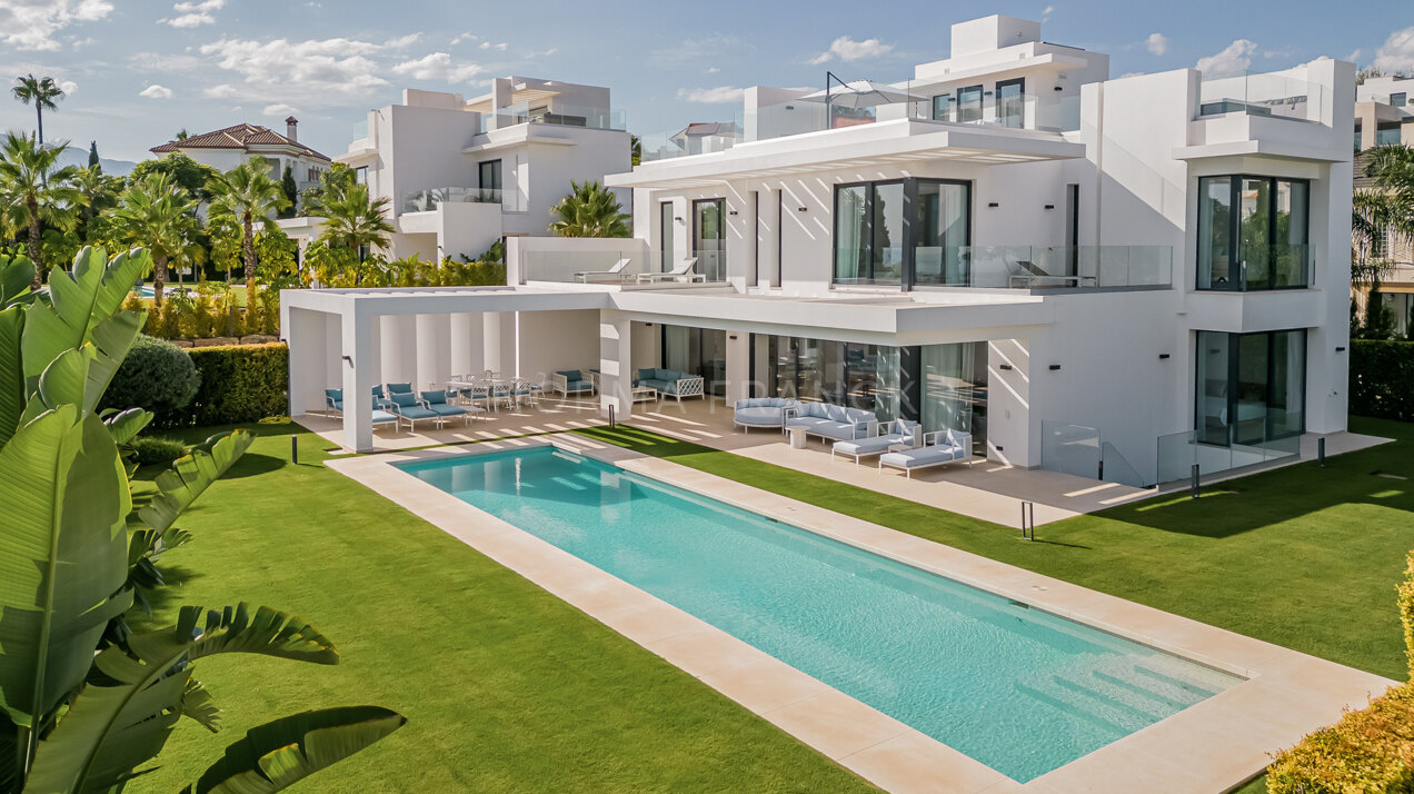 Villa Falmingo 26 - Contemporary villa is located in the luxury gated community of Los Flamingos