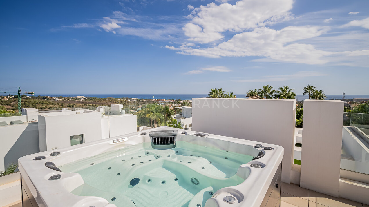 Villa Falmingo 26 - Contemporary villa is located in the luxury gated community of Los Flamingos