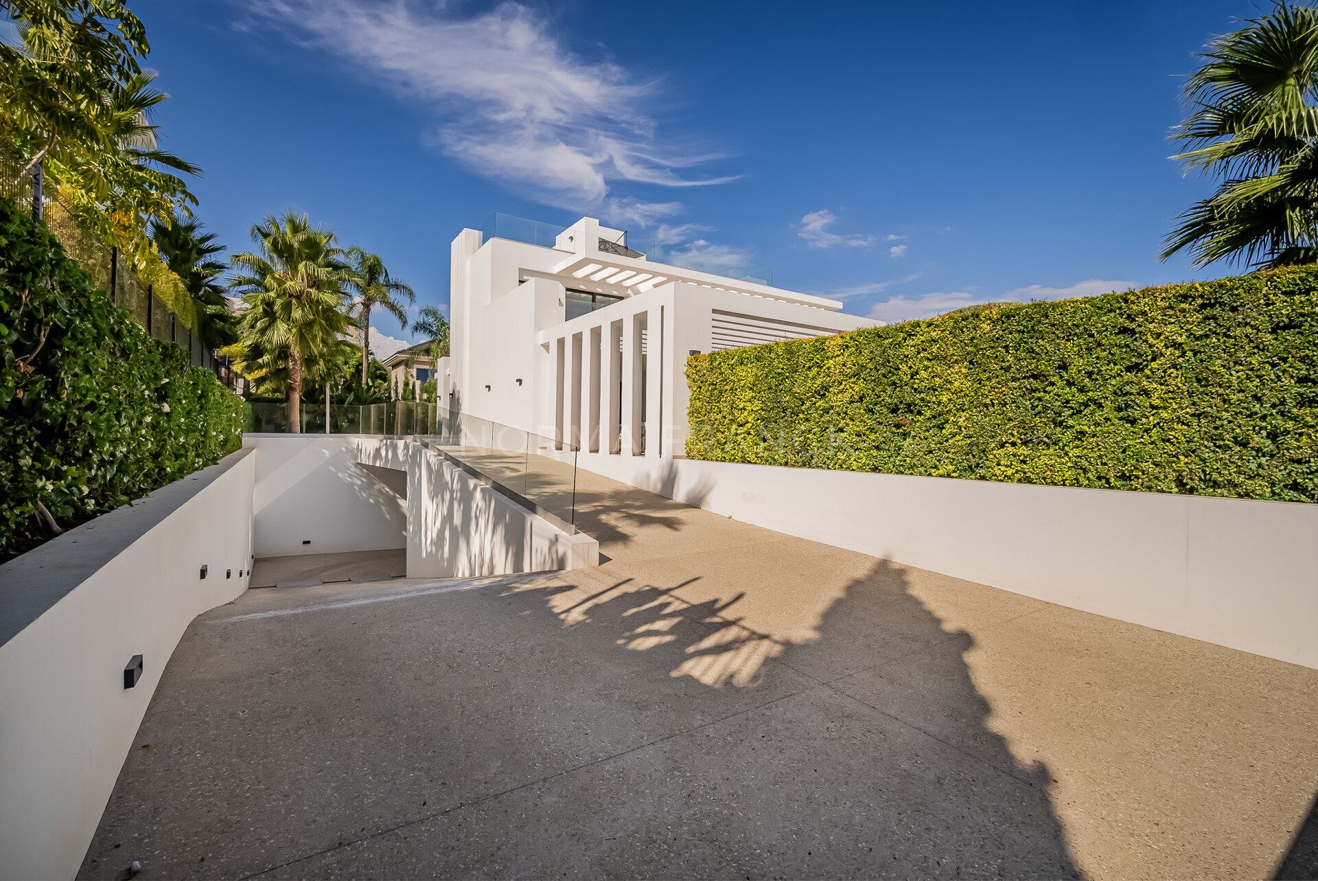 Villa Falmingo 26 - Contemporary villa is located in the luxury gated community of Los Flamingos