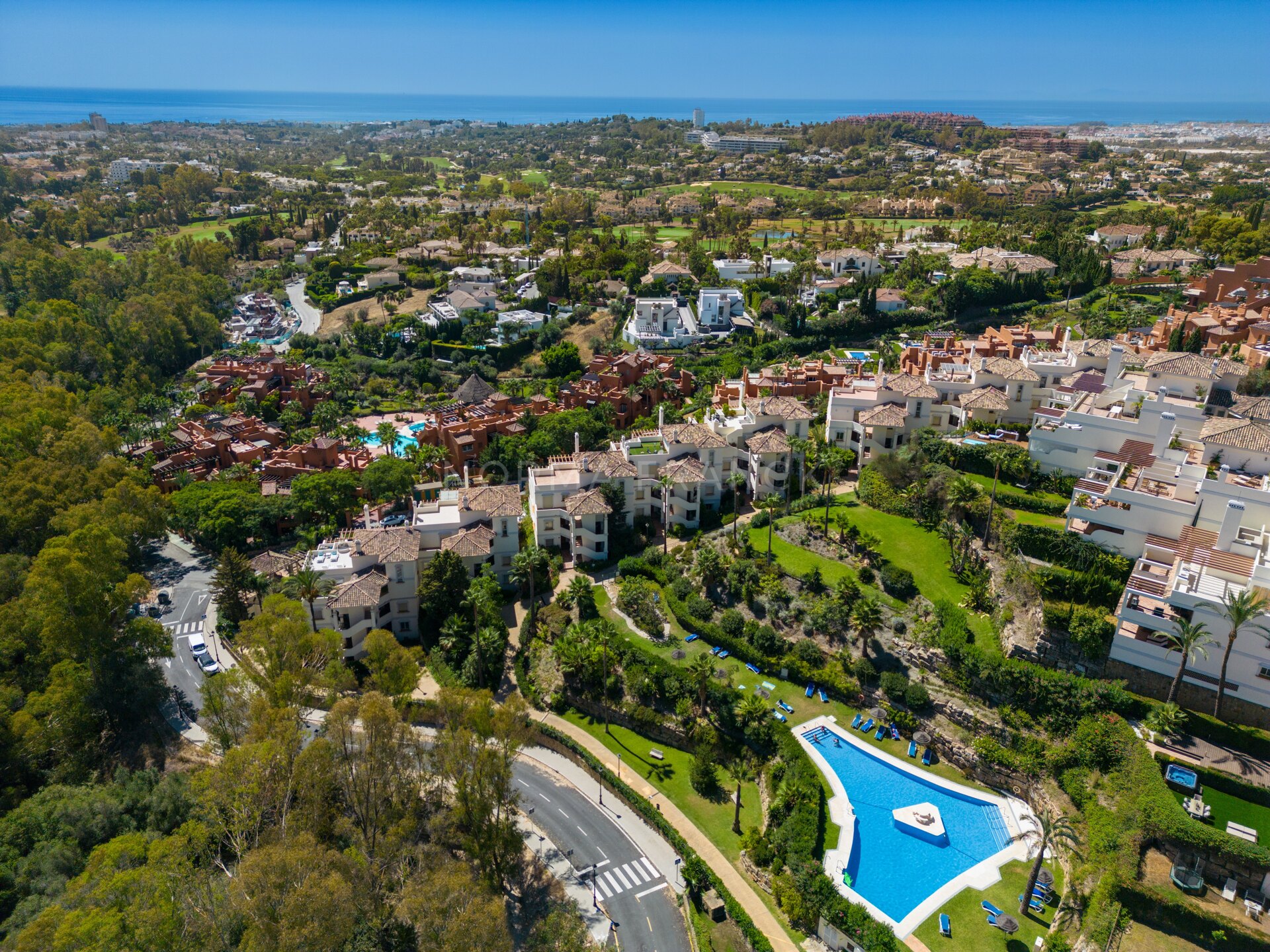 Belvederes 21 - Duplex penthouse with spacious outdoor areas and views towards the mediterranean sea