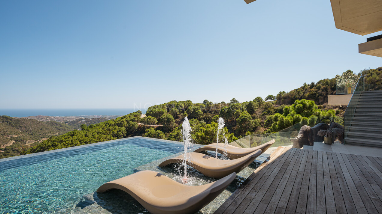 Casa Cuiabá - Eco-friendly luxury villa in picturesque Monte Mayor, Benahavis, boasting panoramic sea views!