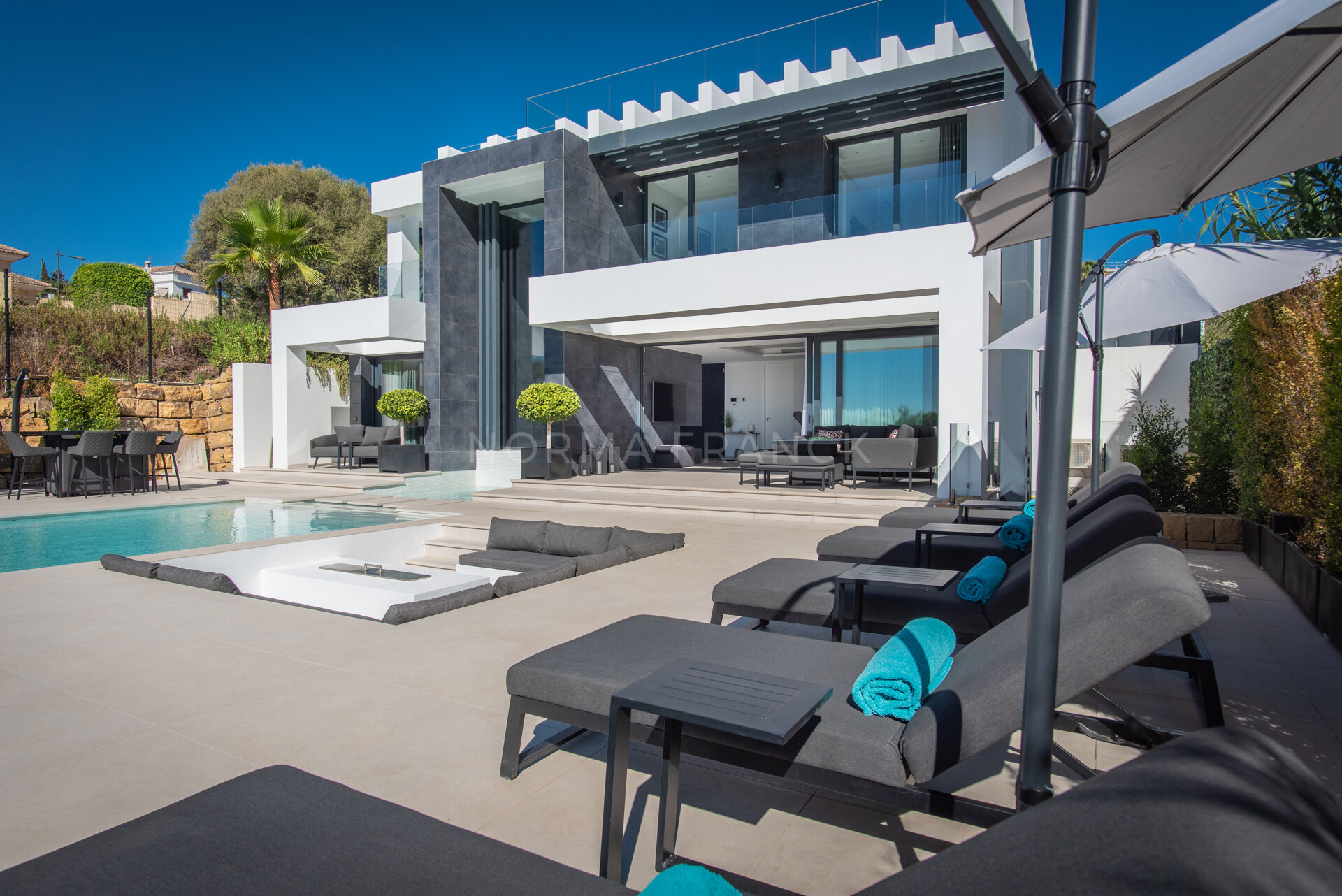 Villa 17 - Stunning 6 bedroom villa with panoramic sea views