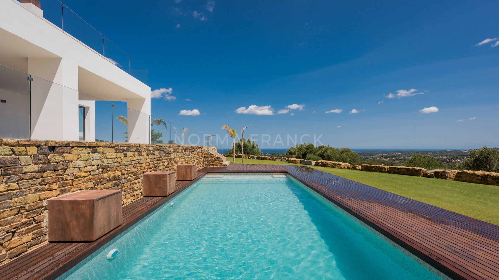 Villa Mimosas - Contemporary 5 bedroom villa on elevated plot with amazing sea views