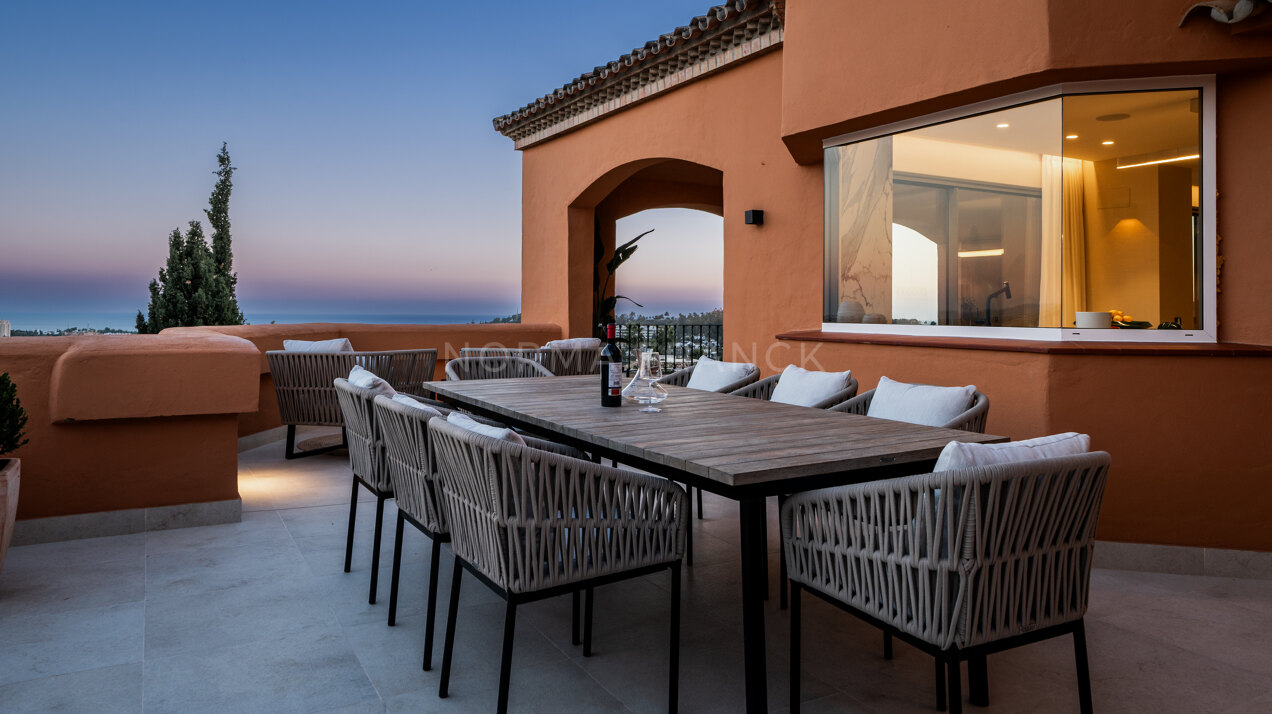 Les Belvederes 5 - Exclusive apartment with panoramic and sea views in Nueva Andalucía