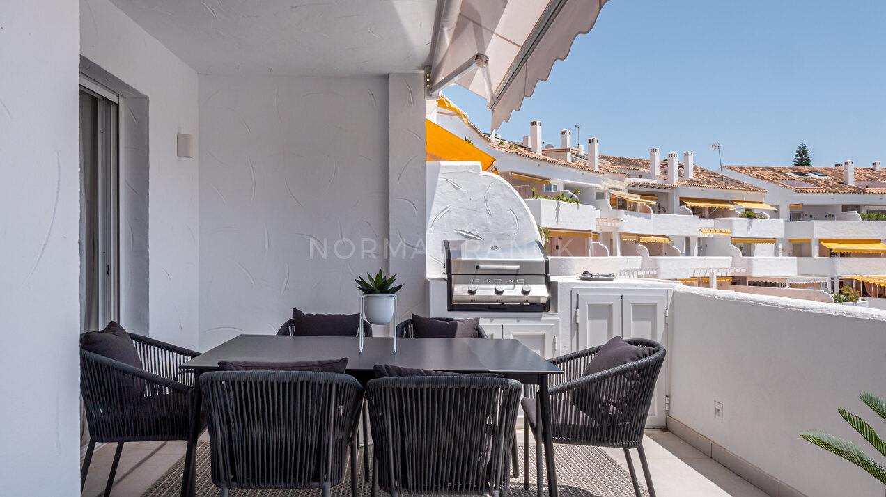 El Dorado - Modern Scandinavian Apartment with Stunning Sea Views in Nueva Andalucía