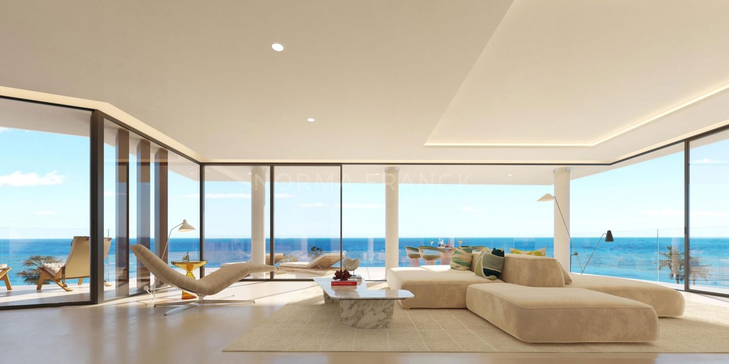 The Sapphire - Elegant Frontline Beach Duplex Penthouse with Private Pool