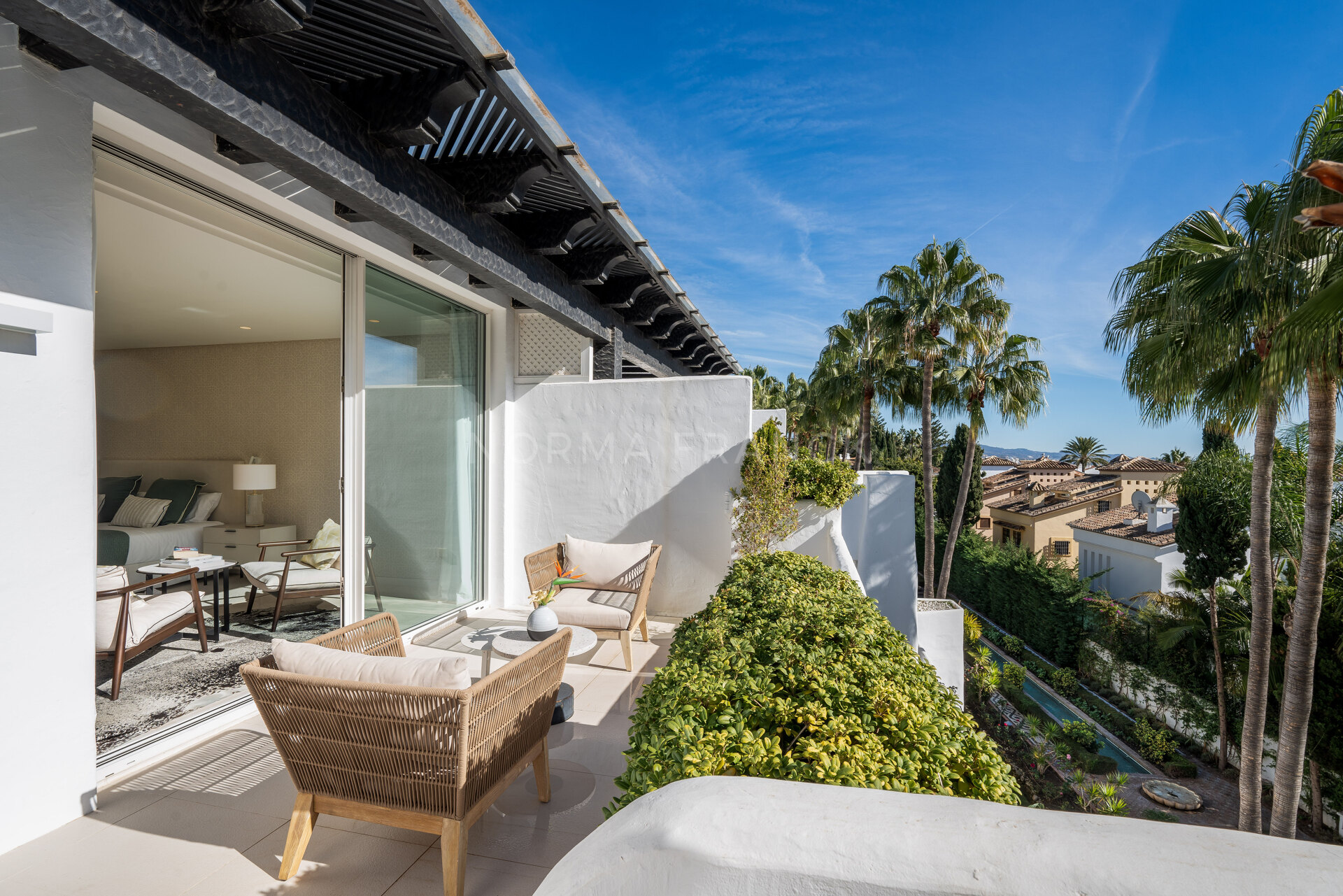 Drago 32 - Newly renovated penthouse in prestigious Puente Romano on Marbella's Golden Mile