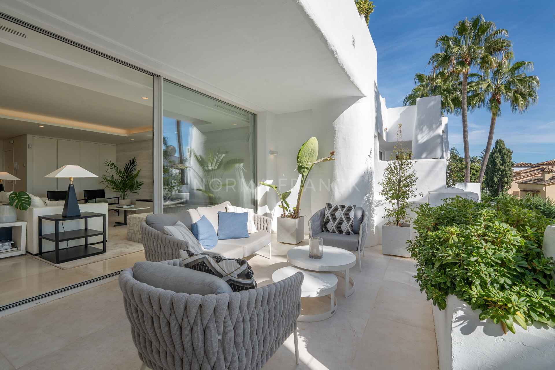 Drago 32 - Newly renovated penthouse in prestigious Puente Romano on Marbella's Golden Mile