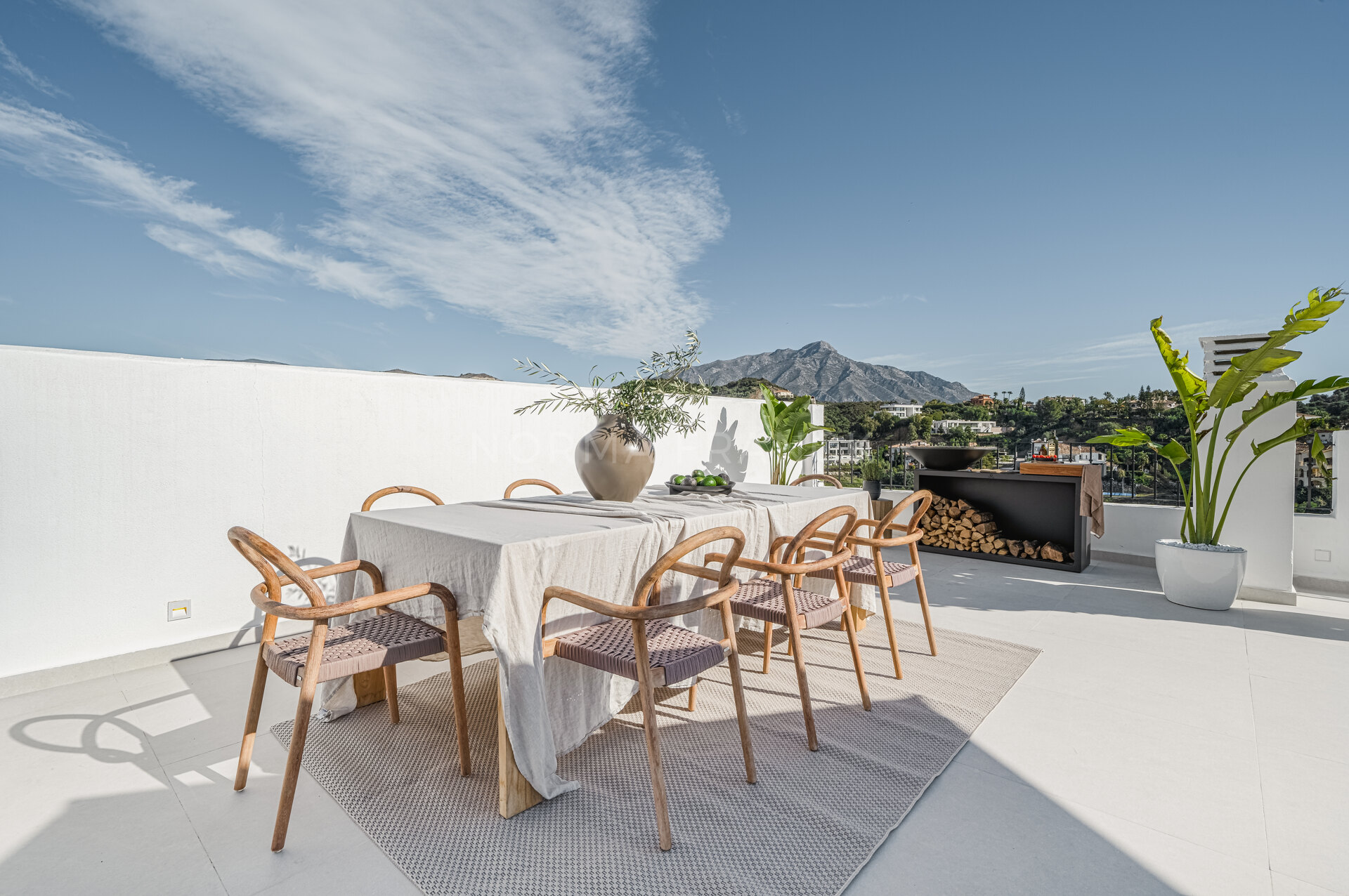 Casa Deco - Penthouse completely renovated in the peaceful Mirador de La Quinta community