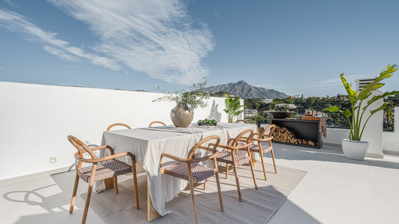 Casa Deco - Penthouse completely renovated in the peaceful Mirador de La Quinta community