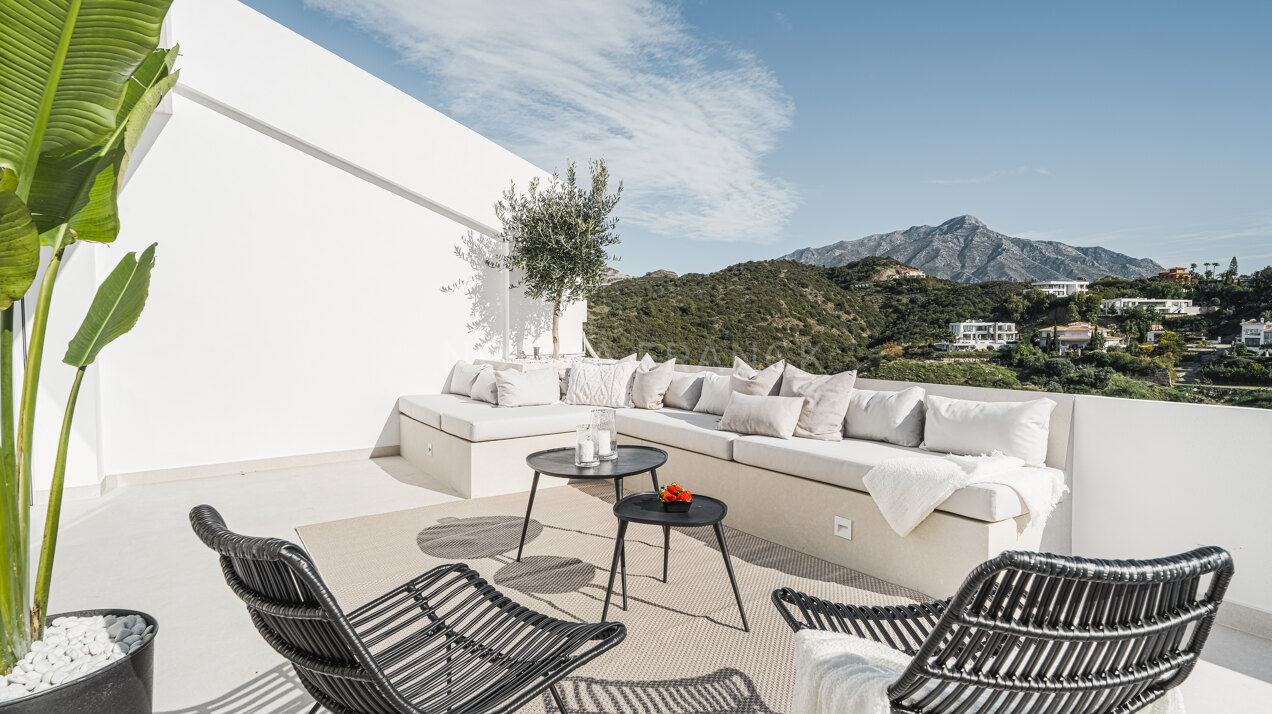 Casa Deco - Penthouse completely renovated in the peaceful Mirador de La Quinta community