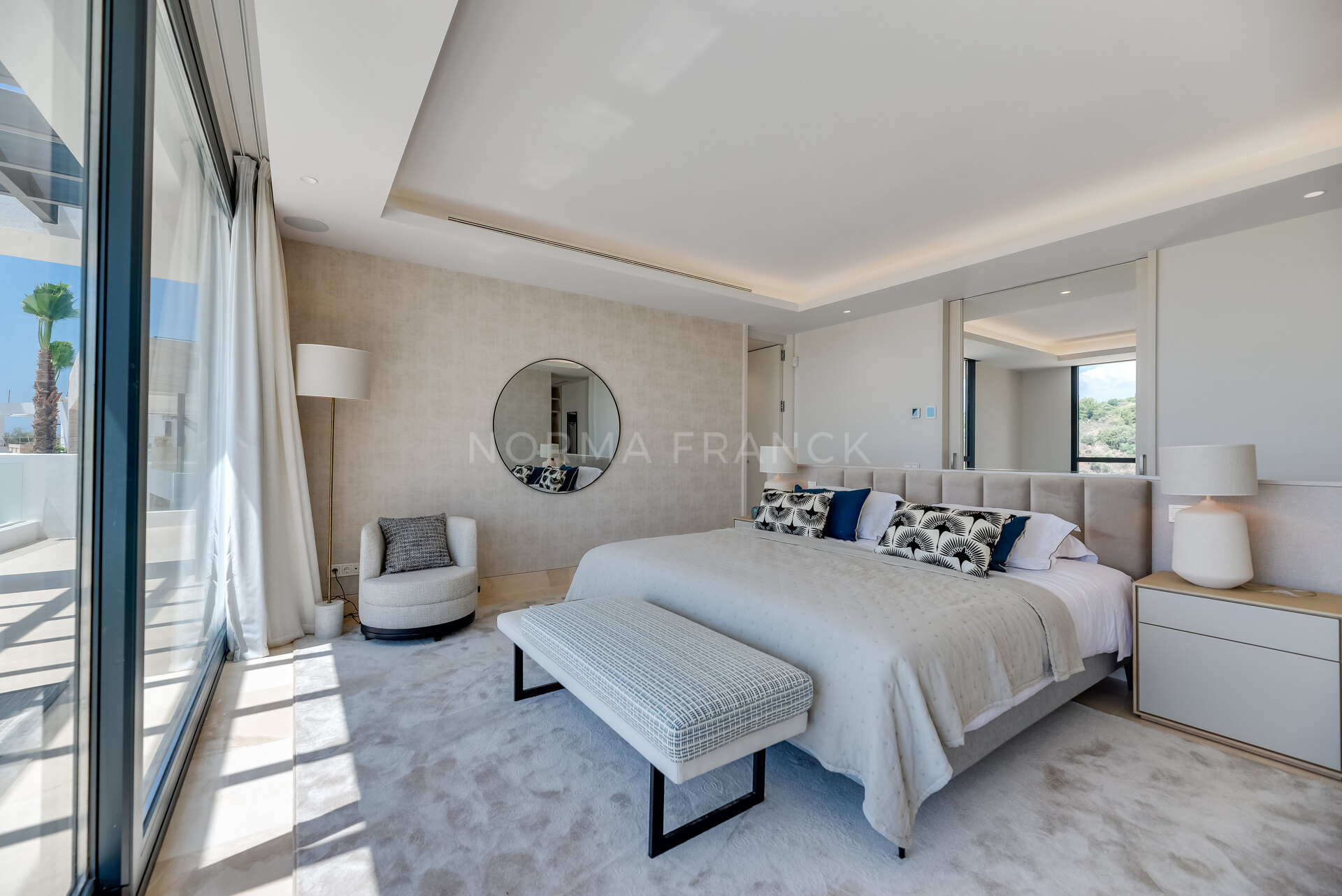 Lomas del Virrey - Residential complex of modern-style villas