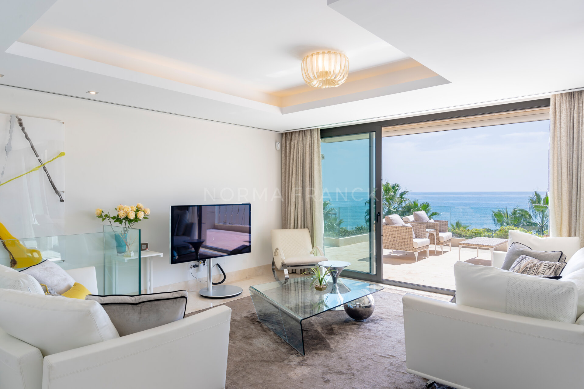 Les Rivages - Frontline Beach Duplex Apartment with Spectacular Sea Views