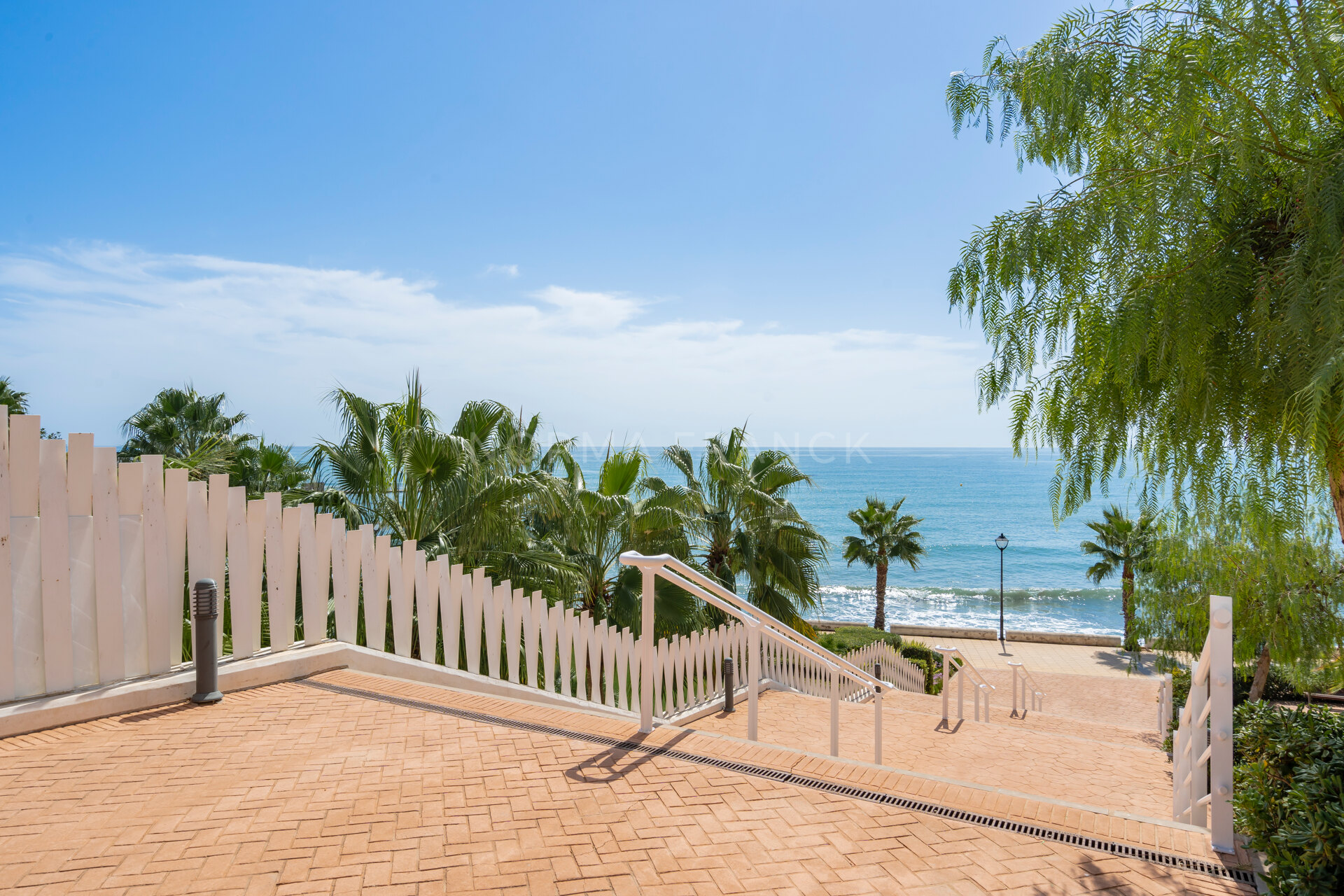 Les Rivages - Frontline Beach Duplex Apartment with Spectacular Sea Views