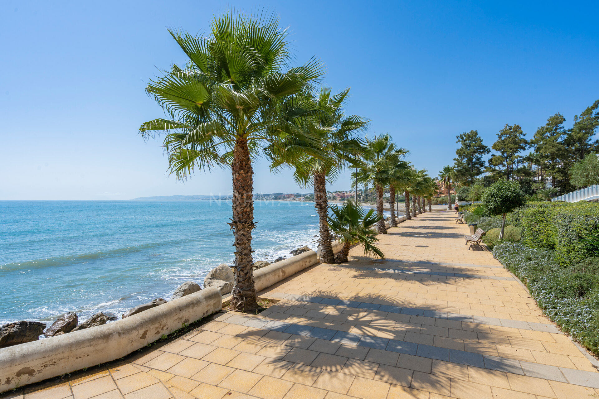 Les Rivages - Frontline Beach Duplex Apartment with Spectacular Sea Views