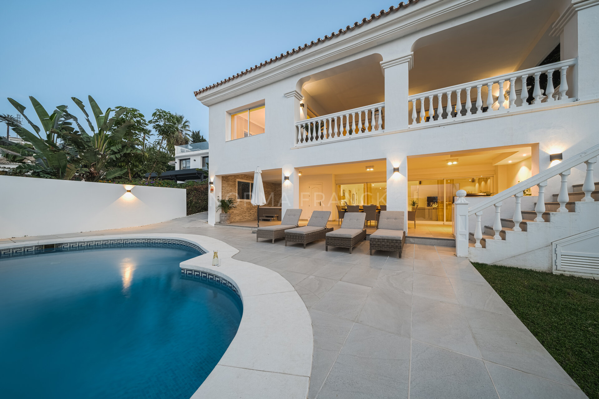 Villa Alva - Fantastic villa with Scandinavian modern design within walking distance to all the amenities