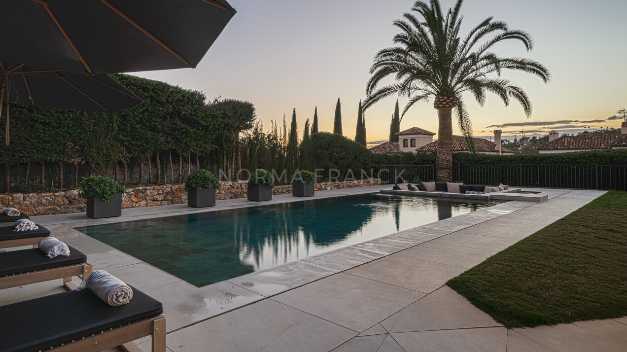 Villa Capri - Scandinavian design villa with stunning golf course views in Nueva Andalucia