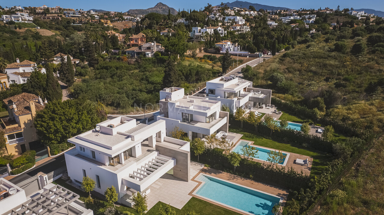 Villa Beatrix - Luxury Villa in El Paraiso Alto, Estepona