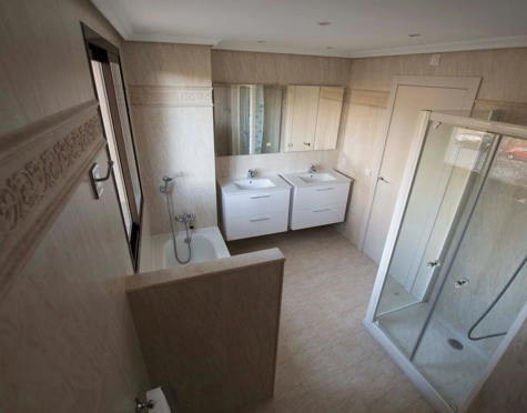 Ground Floor Apartment for sale in Benahavis