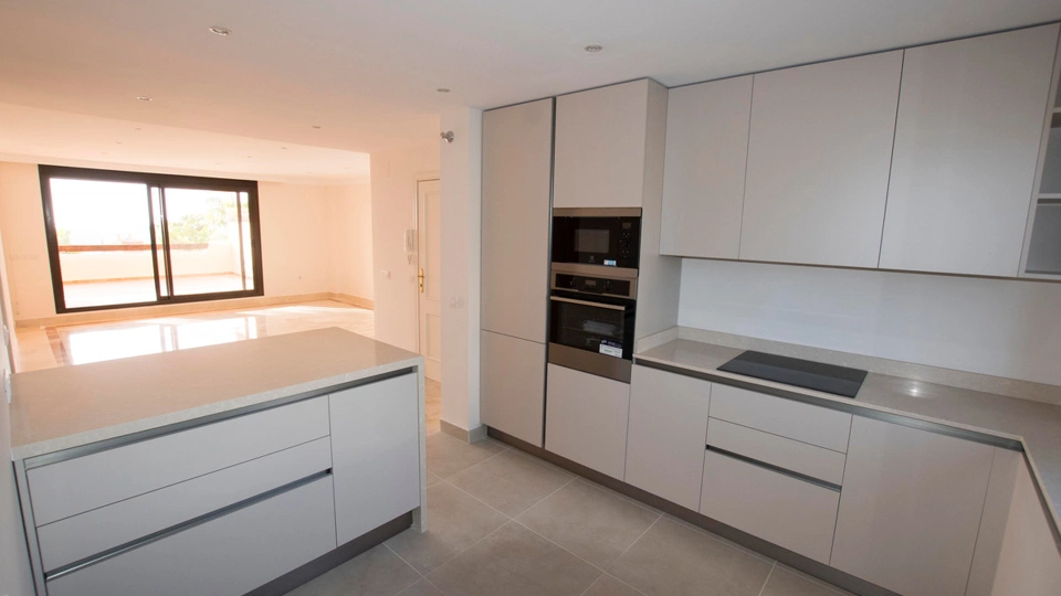 Apartamento Planta Baja en venta en Benahavis