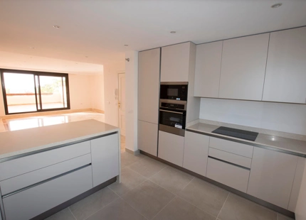 Apartamento Planta Baja en venta en Benahavis