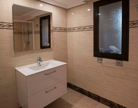 Ground Floor Apartment for sale in Benahavis
