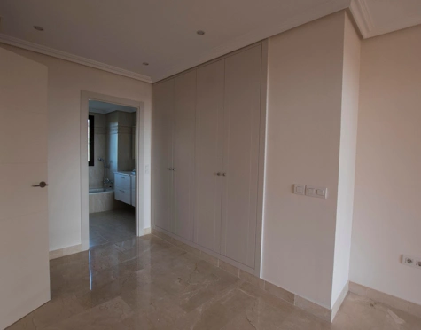 Ground Floor Apartment for sale in Benahavis