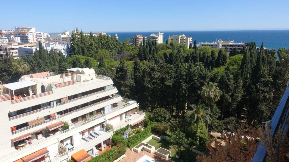 Penthouse for long term rent in Marbella