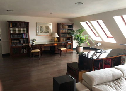 Villa for short term rent in Rio Real, Marbella East