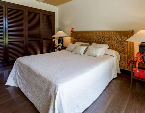 Villa en alquiler a corta temporada en Rio Real, Marbella Este
