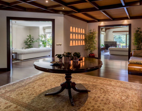 Villa en alquiler a corta temporada en Rio Real, Marbella Este