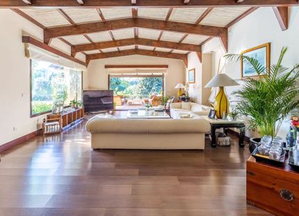 Villa for short term rent in Rio Real, Marbella East