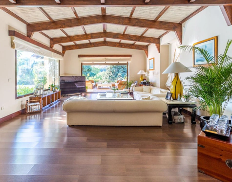 Villa en alquiler a corta temporada en Rio Real, Marbella Este