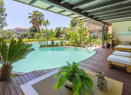 Villa for short term rent in Rio Real, Marbella East