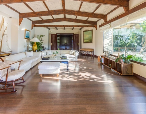 Villa en alquiler a corta temporada en Rio Real, Marbella Este