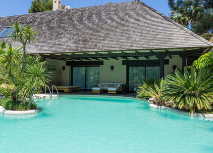 Villa for short term rent in Rio Real, Marbella East