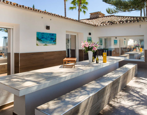 Villa for sale in Elviria, Marbella Este
