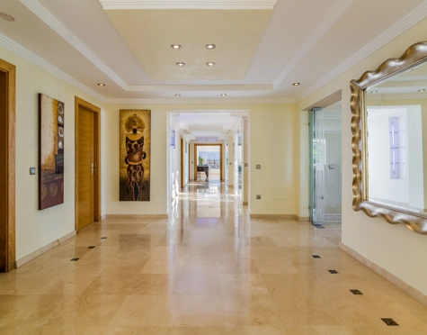 Villa for sale in Elviria, Marbella Este