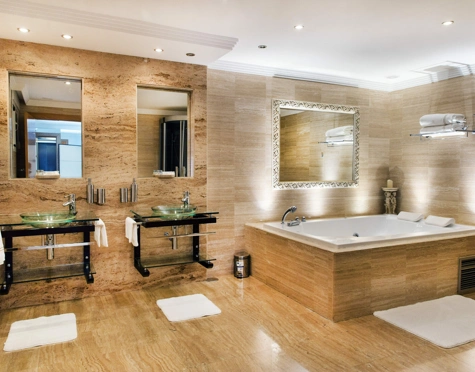 Villa for sale in Elviria, Marbella Este