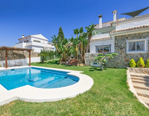 Villa for sale in Marbella - Puerto Banus