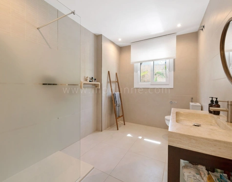 Villa for sale in Marbella - Puerto Banus