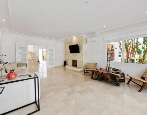 Villa for sale in Marbella - Puerto Banus